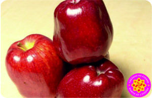 Яблоки свежие помологического сорта «Ред Делишес».