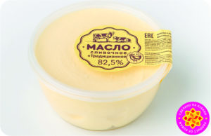 Масло сливочное «Традиционное» с массовой долей жира 82,5%.